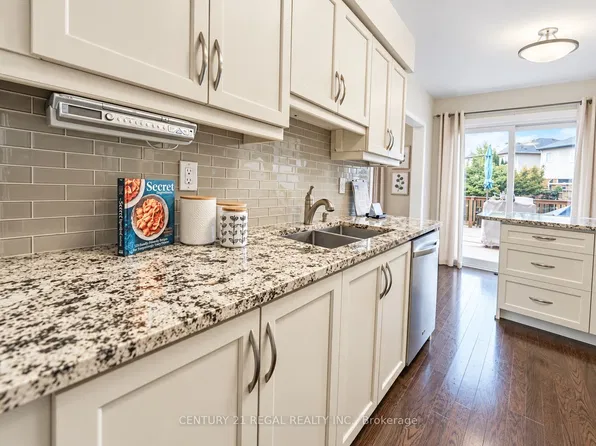 46 Blacksmith Ln, Whitby, ON L1P 1N1