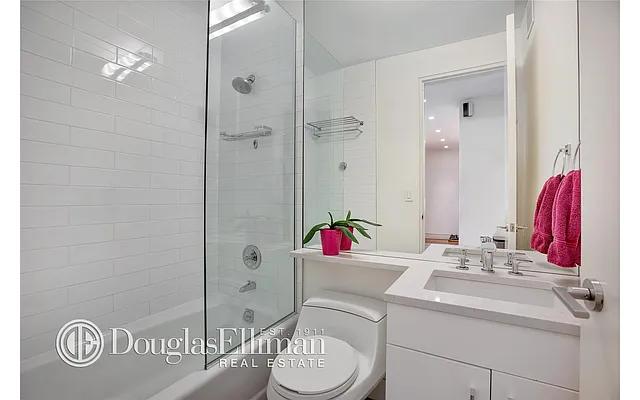 Sold by Douglas Elliman | media 14