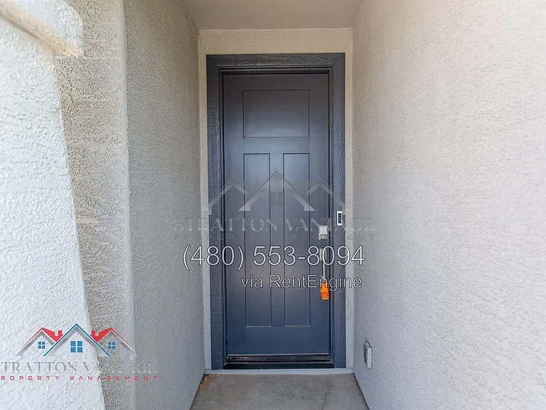 4204 E Enmark Dr — Photo 5