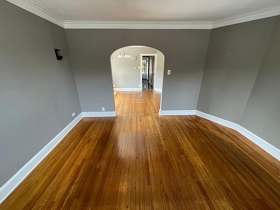4th image of 6018 N McLeod Ave #1