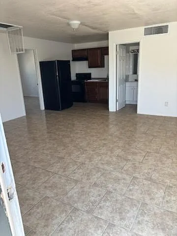 4000 S 15th Ave #2 — Photo 3