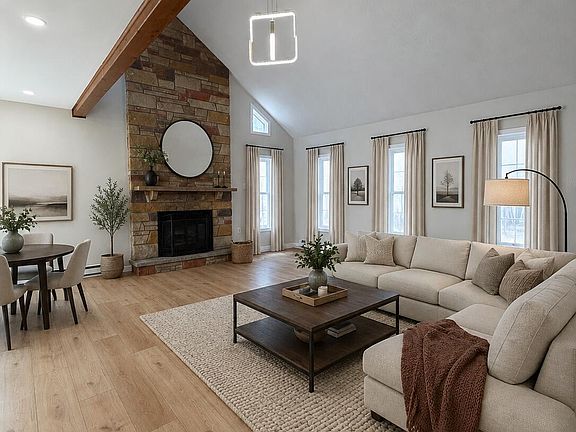 3rd image of 4619 Burnside Dr