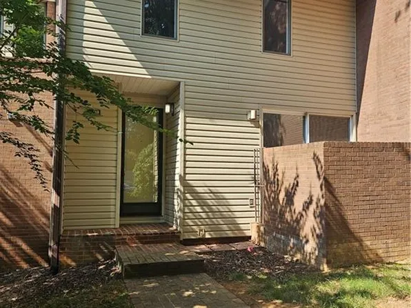 113 Forest View Dr, Winston Salem, NC 27104