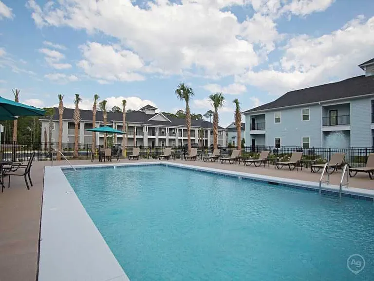 Perdido Isle Apartment Homes — Photo 3