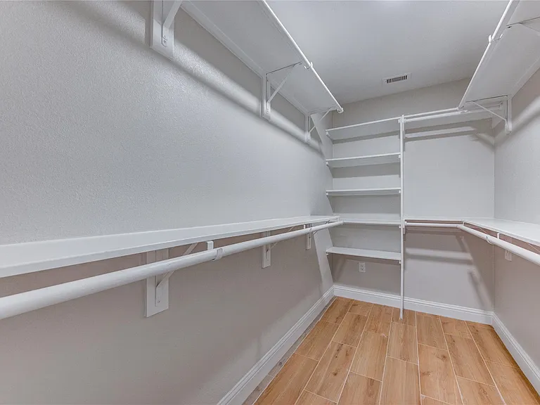 3538 Truxton Dr — Photo 24