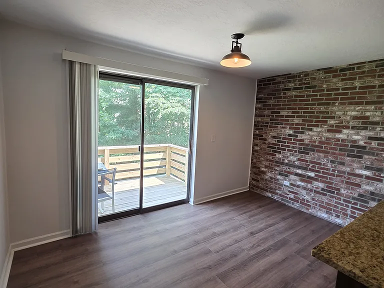 13 Meadowbrook Ln #3 — Photo 5