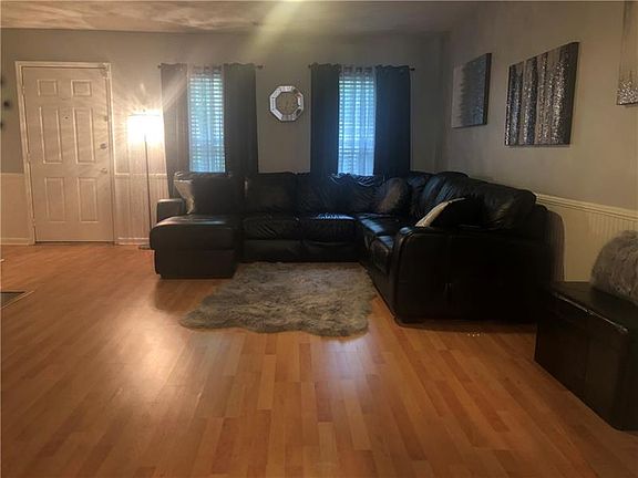 5th image of 3521 Nutmeg Dr