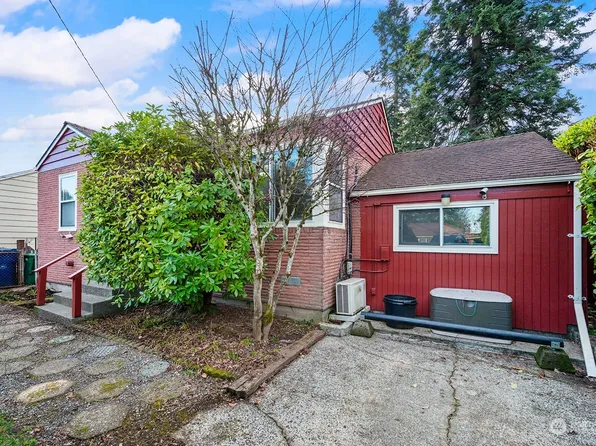 1411 S 103rd Street, Seattle, WA 98168