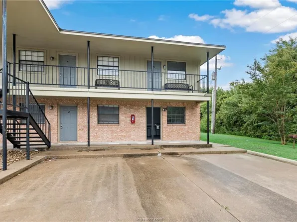 607 Wades Way, Navasota, TX