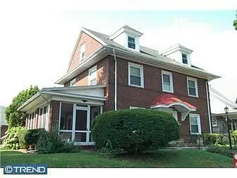 302 Reading Ave photo 1