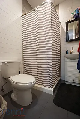 Rented by Rennit Inc. | media 30