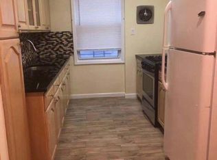 59-37 70th St, Maspeth, NY 11378