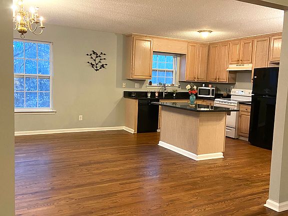 2nd image of 6238 Kingbird Dr