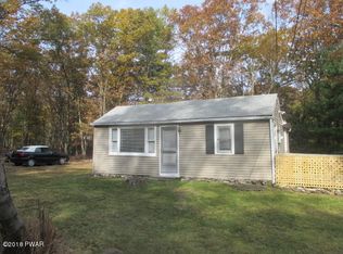 140 Delaware Rd, Shohola, PA 18458