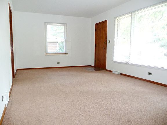 2nd image of 308 Maple St