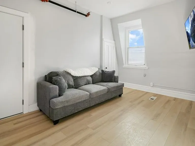 Quarry St. Apartments — Photo 58