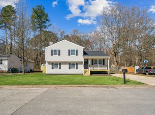 716 Cabin Creek Dr, Hopewell, VA 23860