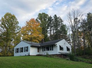 786 E Pioneer Trl, Aurora, OH 44202