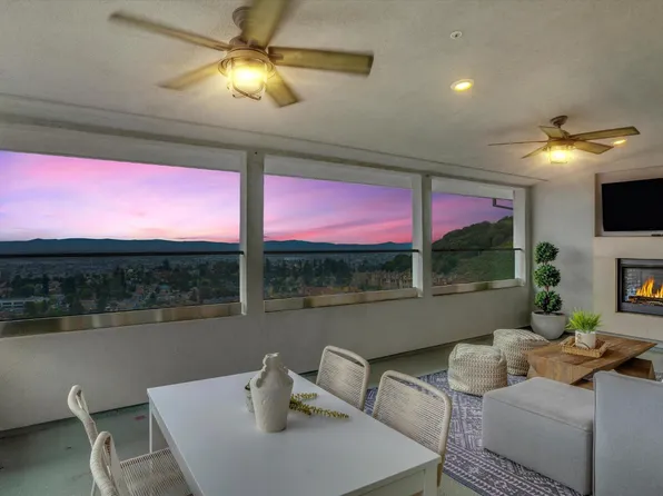 6707 Skyview Dr, Oakland, CA 94605