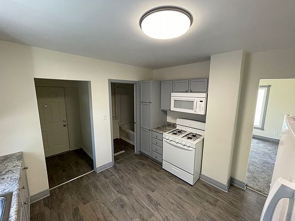 5th image of 1114 Hays Park Ave