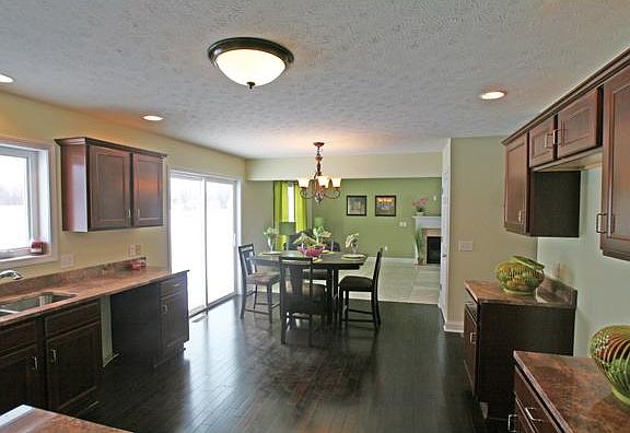 3rd image of 38 James Moore Cir