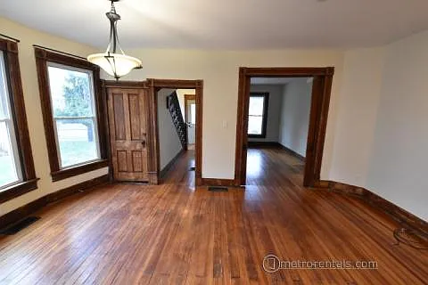172 N Washington St — Photo 7