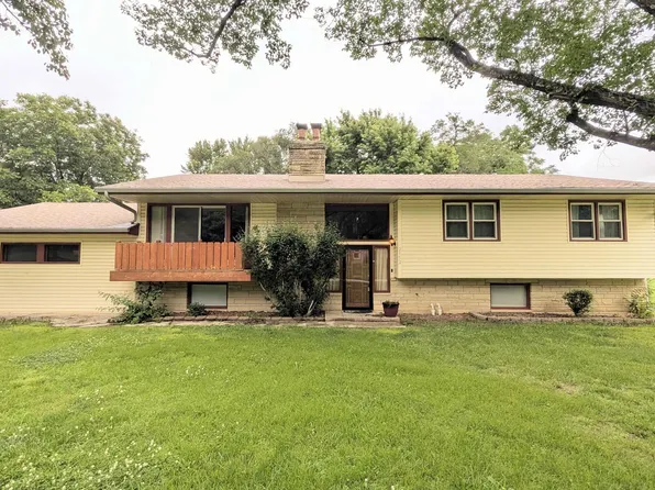 2152 Morningside Dr, Emporia, KS 66801