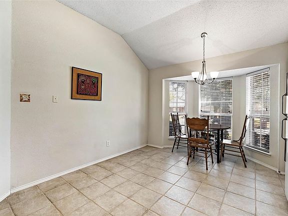 2nd image of 1304 Hidden Glade Dr