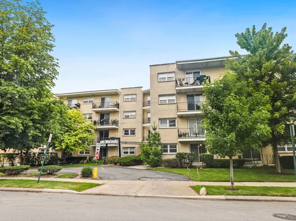 5200 Galitz St APT 101, Skokie, IL 60077
