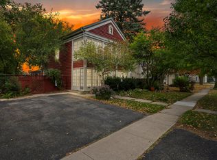 313 W High St, Sycamore, IL 60178