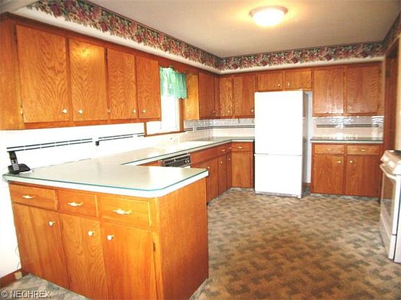 5th image of 3064 Washington Ave
