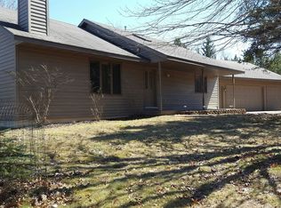 834 Norwich Ct, Nekoosa, WI 54457