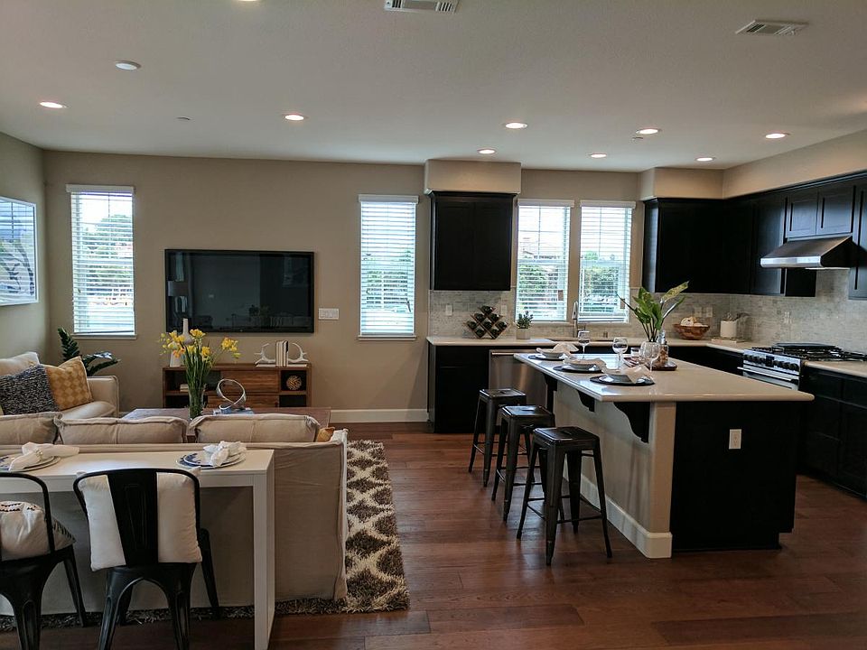 Living room and kitchen (model)