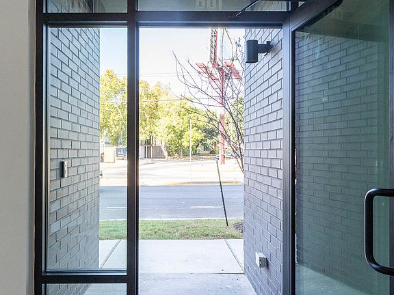 5th image of 2213 Poquito St Unit 106