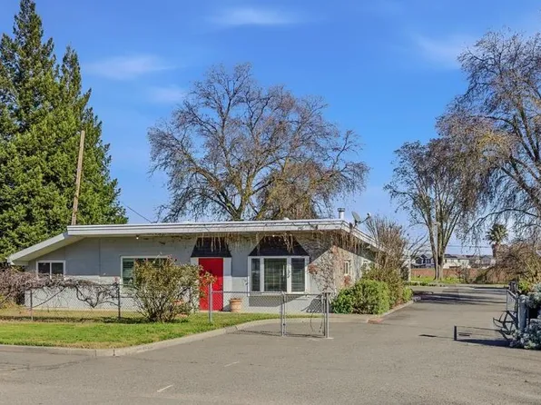 8001 Freeport Blvd, Sacramento, CA 95832