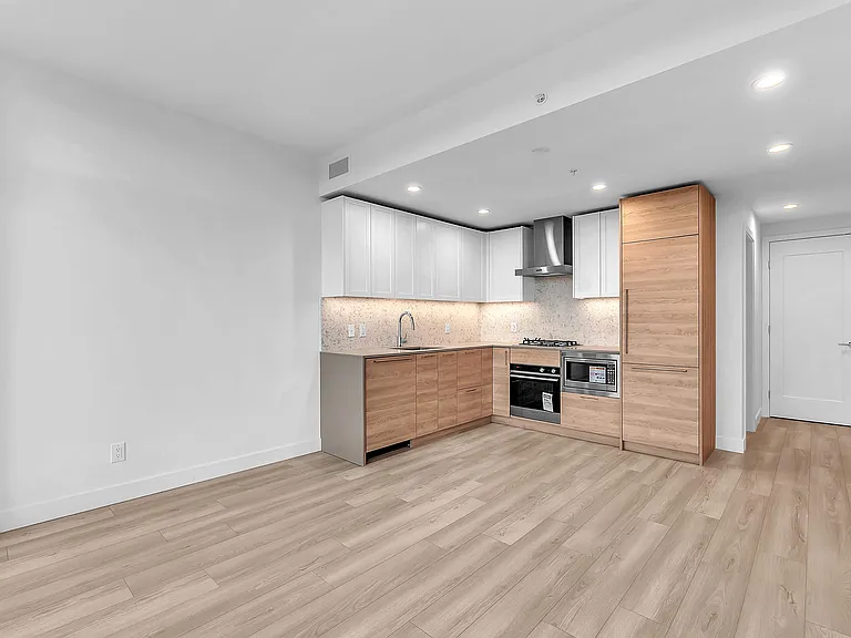 2381 Beta Ave #2406 — Photo 8