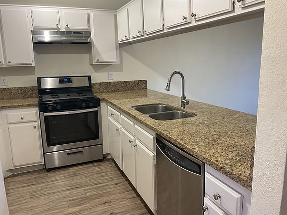 2nd image of 765 W Stetson Ave