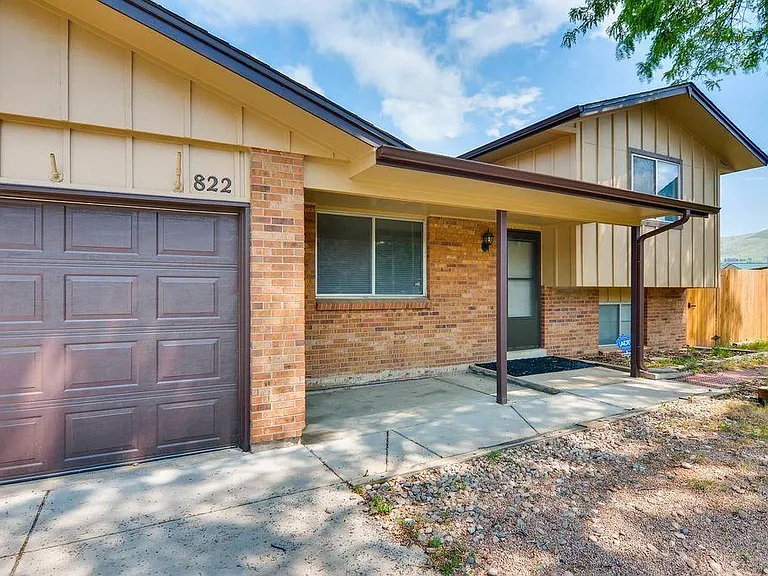 822 Torrey St — Photo 1