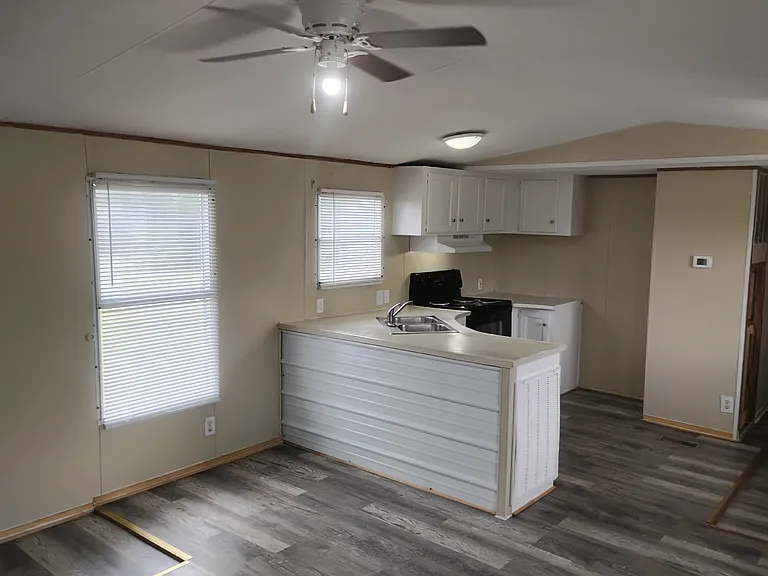 3618 Angelus Rd — Photo 4