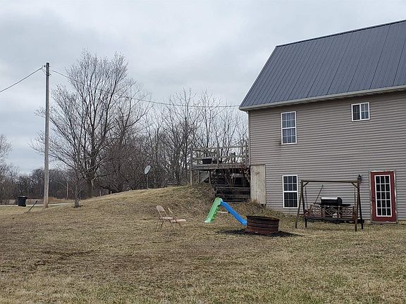 4th image of 1894 E County Road 2900
