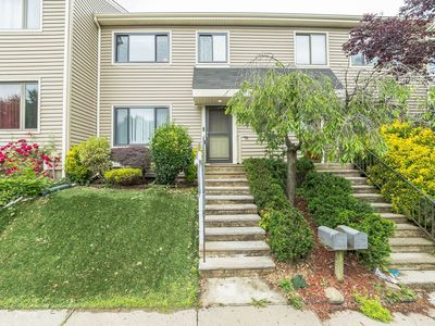 76 Arrowood Ct #597, Staten Island, NY, 10309