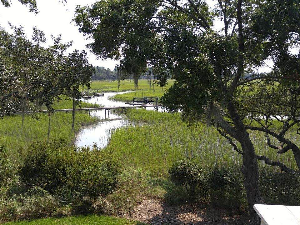 1st image of 1706 Live Oak Park