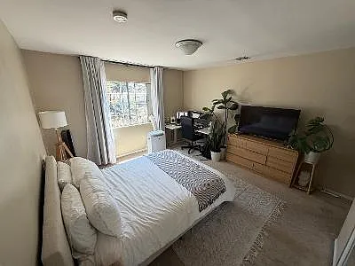 3283 Kelton Ave — Photo 19