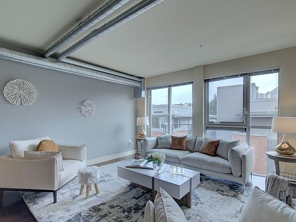 2nd image of 530 Broadway Ave E #400