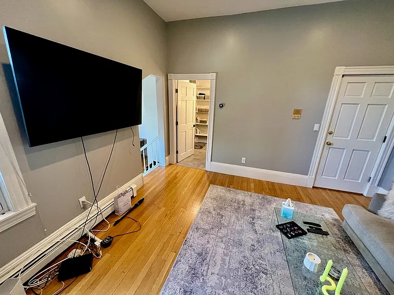 66 Telegraph St #3 — Photo 10