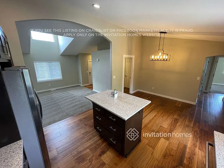 19407 Valley View Dr — Photo 5
