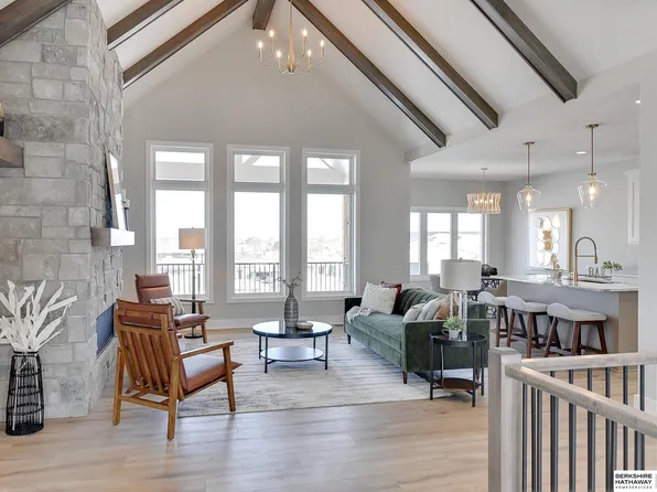 7631 N 167th Ave, Bennington, NE 68007