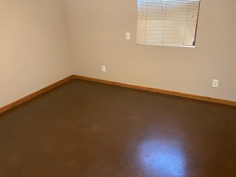 1511 N Lark Ln — Photo 25