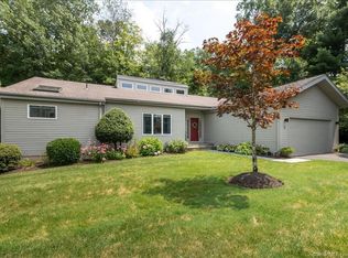 3 Hawthorn Way, Avon, CT 06001