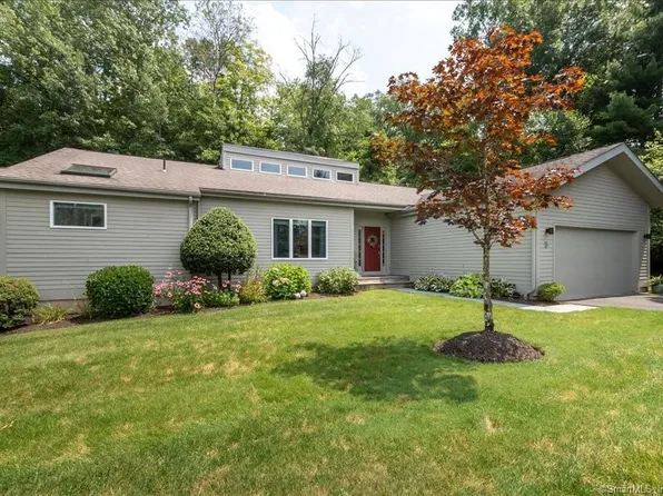 3 Hawthorn Way, Avon, CT 06001